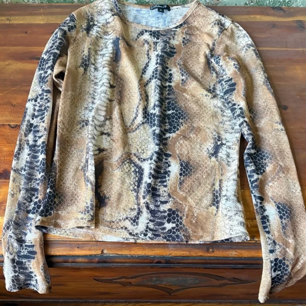 Arden B Women’s Snakeskin Print Long Sleeve Top Size S